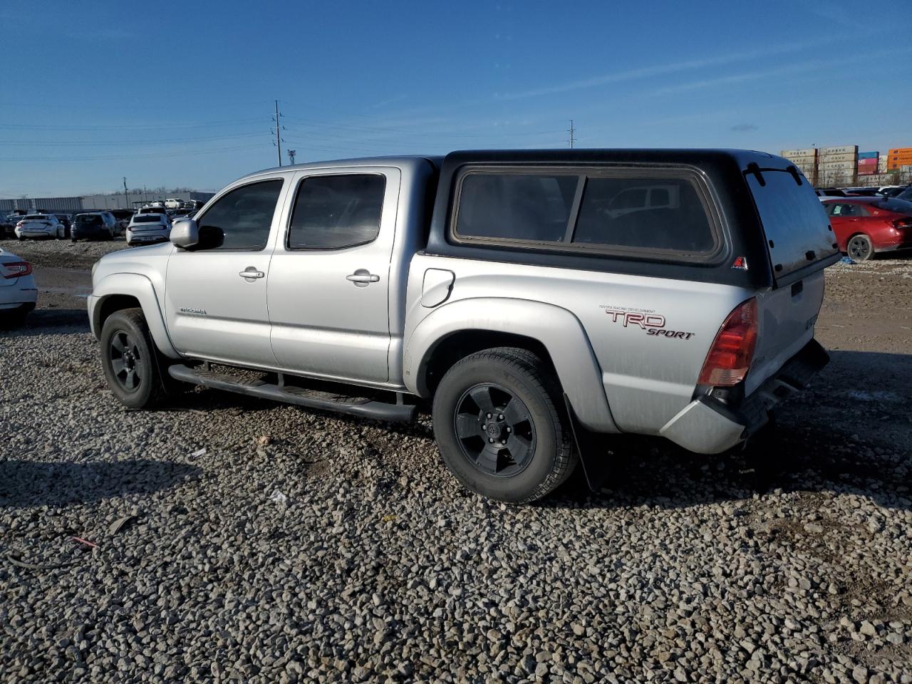 2005 Toyota Tacoma VIN 3TMJU62N35M001300 Copart auction photo, rear end damage thumbnail 2