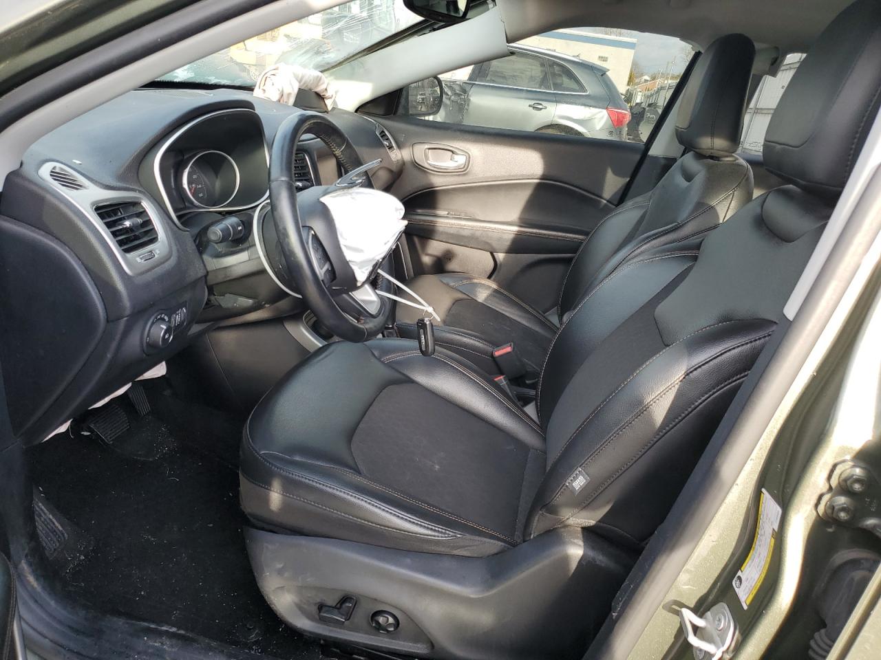 2018 Jeep Compass VIN 3C4NJDBB7JT308084 Copart auction photo, front end damage thumbnail 7