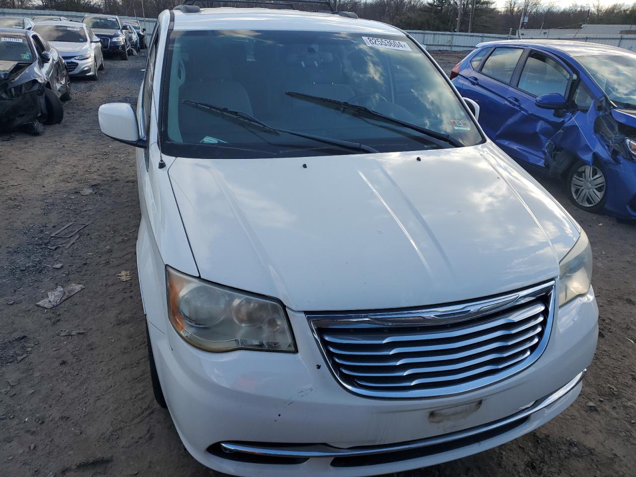 2011 Chrysler Town & Country VIN 2A4RR5DG9BR704587 Copart auction photo, mechanical damage thumbnail 5