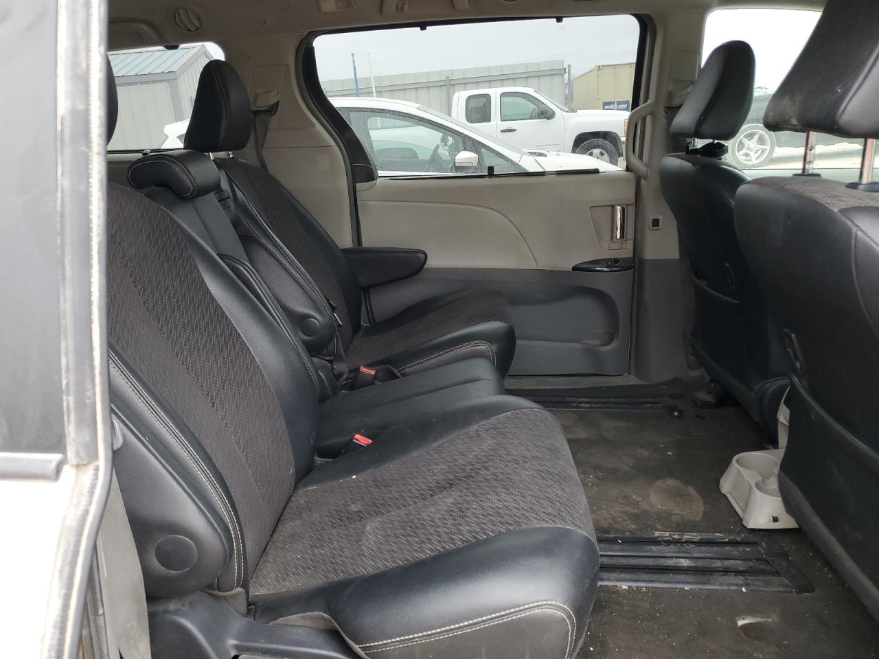 2012 Toyota Sienna VIN 5TDXK3DC5CS187882 Copart auction photo, front end damage thumbnail 11