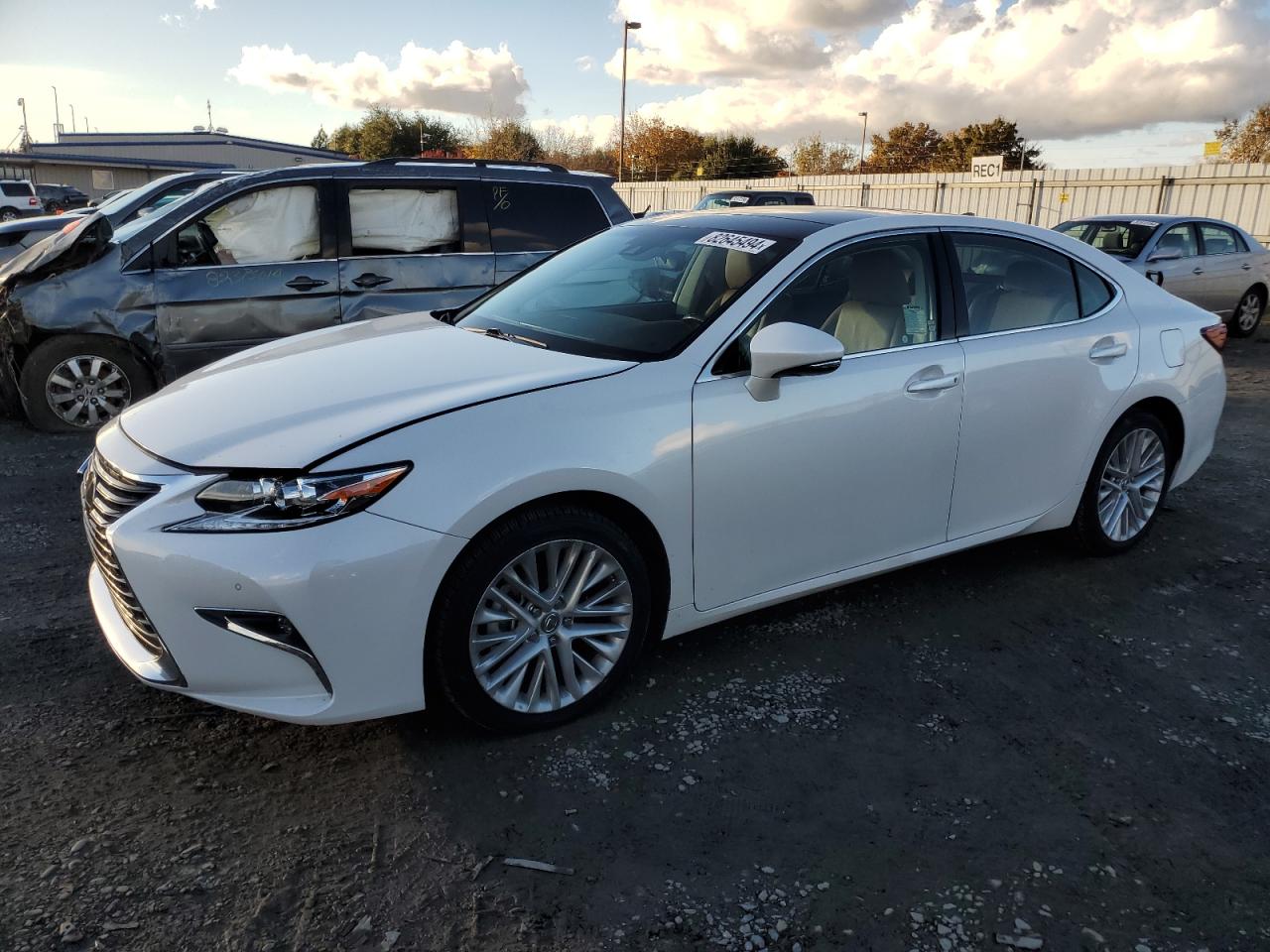 2018 Lexus ES VIN 58ABK1GG0JU108046