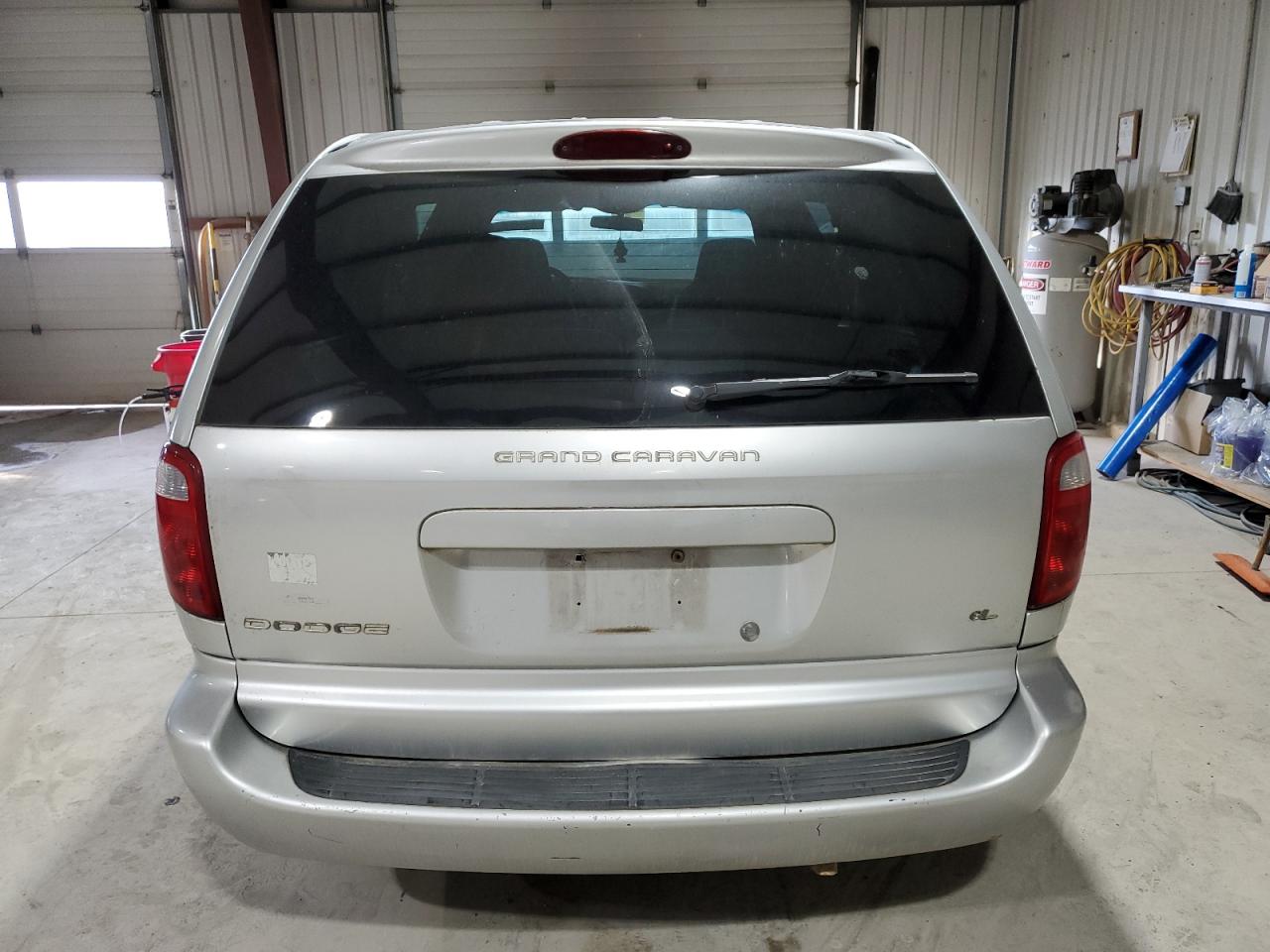 2002 Dodge Caravan VIN 2B4GP34392R627835 Copart auction photo, side damage thumbnail 6