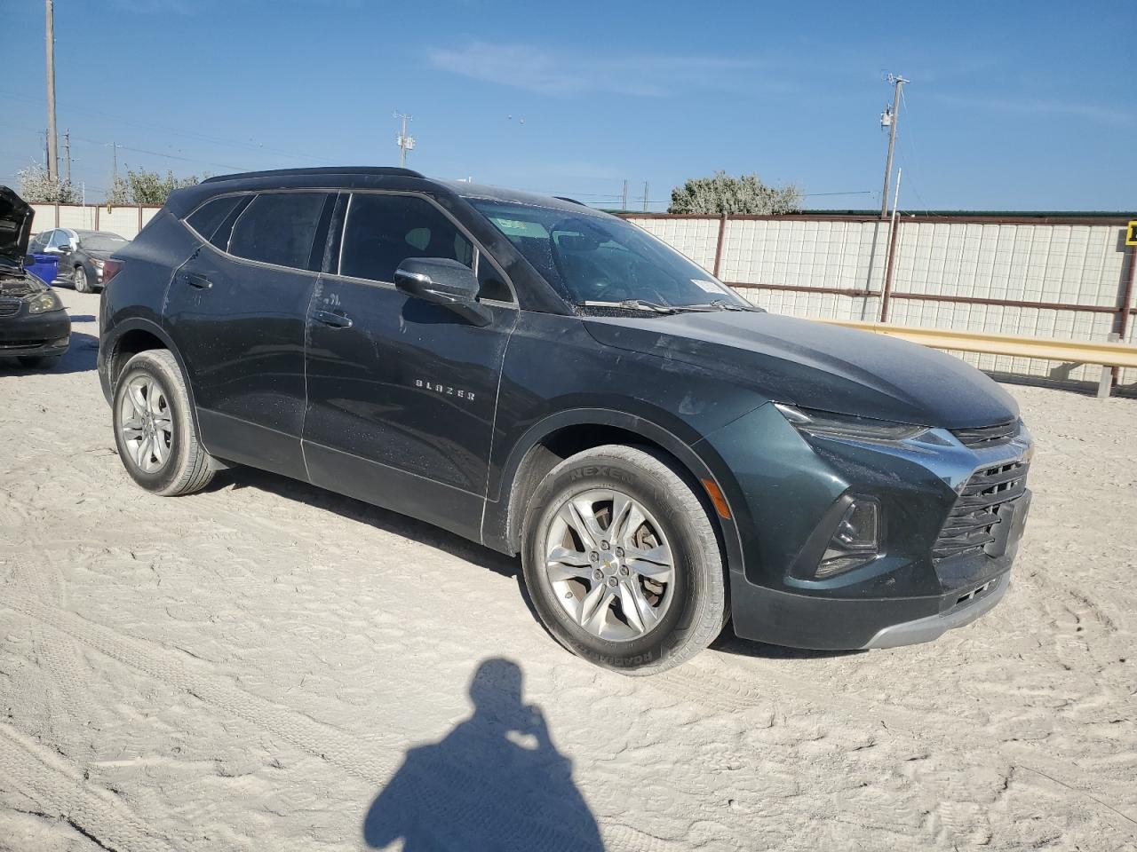 2019 Chevrolet Blazer VIN 3GNKBDRS9KS682863 Copart auction photo, hail damage thumbnail 4