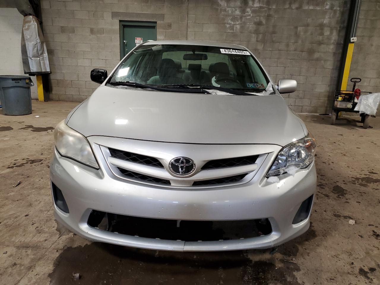 2011 Toyota Corolla VIN 2T1BU4EE8BC673149 Copart auction photo, front end / side damage thumbnail 5
