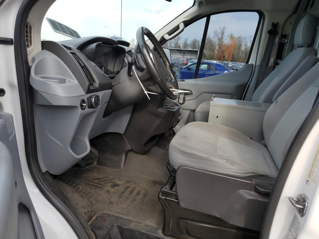 2017 Ford Transit VIN 1FTYE1YM2HKB04748 Copart auction photo, rear end damage thumbnail 7
