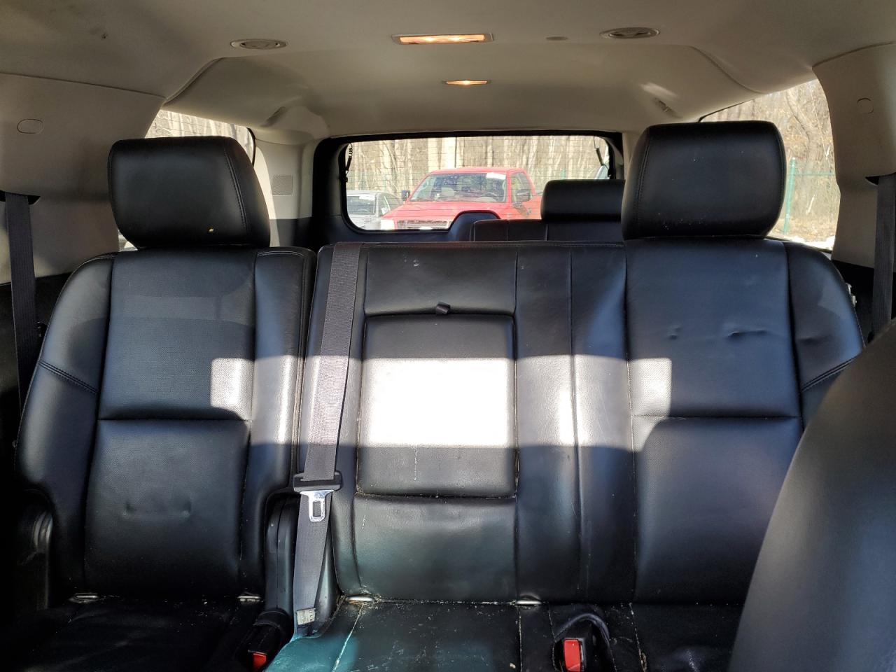 2011 Chevrolet Suburban VIN 1GNSKKE38BR168962 Copart auction photo, front end / side damage thumbnail 10