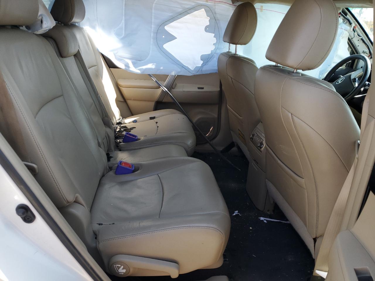 2013 Toyota Highlander VIN 5TDBK3EH4DS206458 Copart auction photo, side damage thumbnail 10