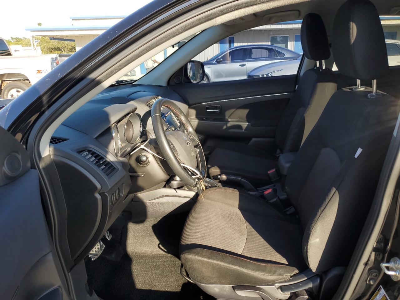 2017 Mitsubishi Outlander VIN JA4AP3AU5HZ033631 Copart auction photo, front end / minor dent/scratches damage thumbnail 7