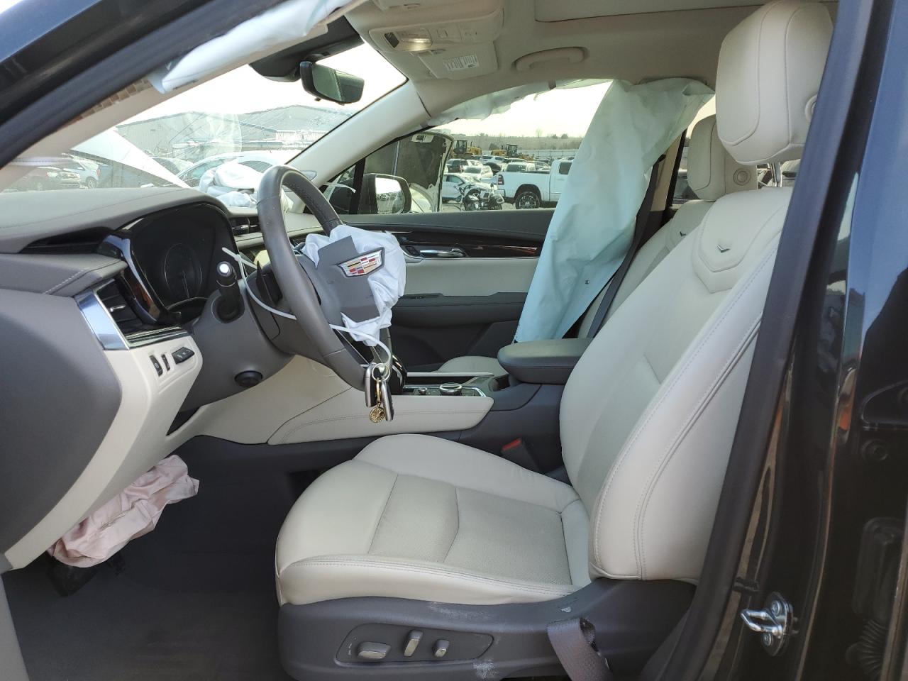 2021 Cadillac XT6 VIN 1GYKPCRS6MZ205831 Copart auction photo, front end / side damage thumbnail 7