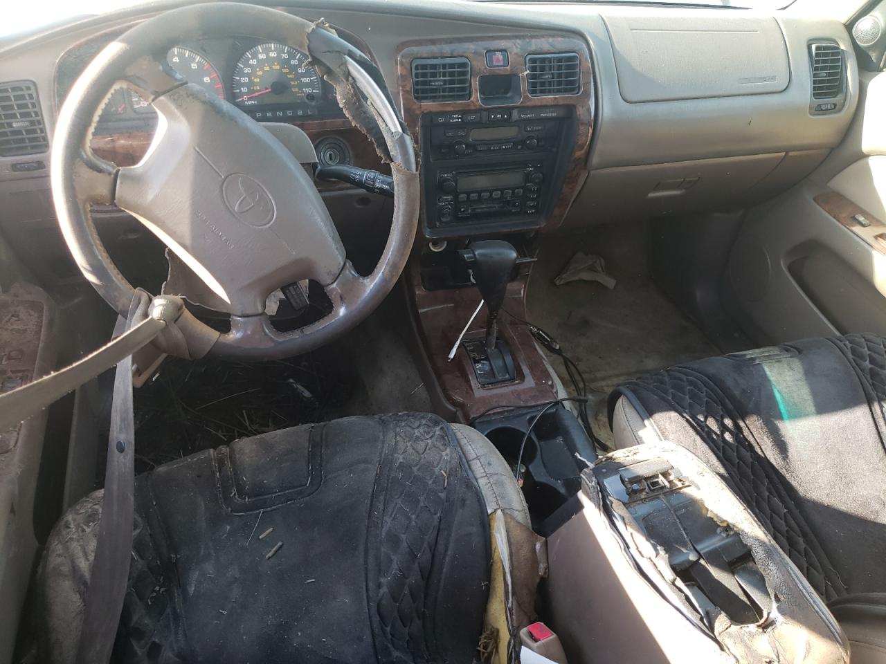 2000 Toyota 4Runner VIN JT3GN87R0Y0161872 Copart auction photo, water/flood / all over damage thumbnail 8