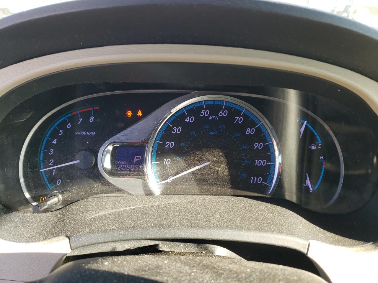 2011 Toyota Sienna VIN 5TDDK3DC1BS010778 Copart auction photo, front end damage thumbnail 9
