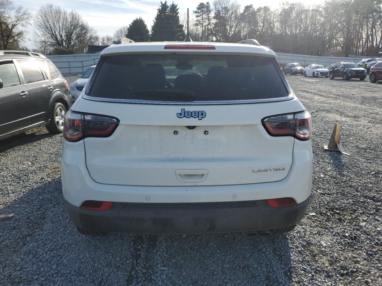 2018 Jeep Compass VIN 3C4NJCCB8JT406081 Copart auction photo, front end damage thumbnail 6