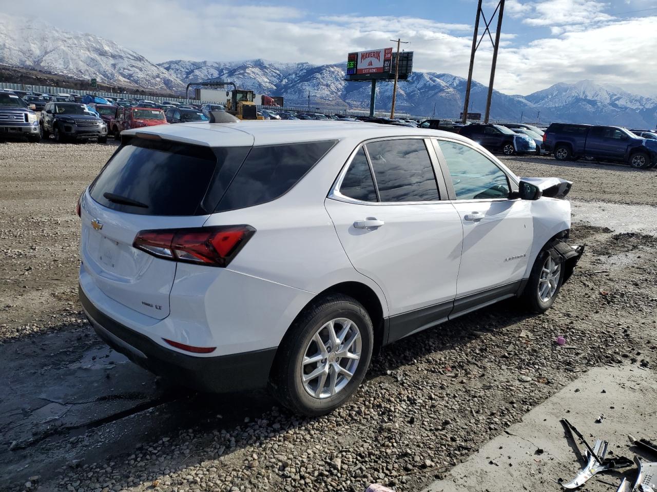 2022 Chevrolet Equinox VIN 3GNAXTEV3NL137392 Copart auction photo, front end damage thumbnail 3