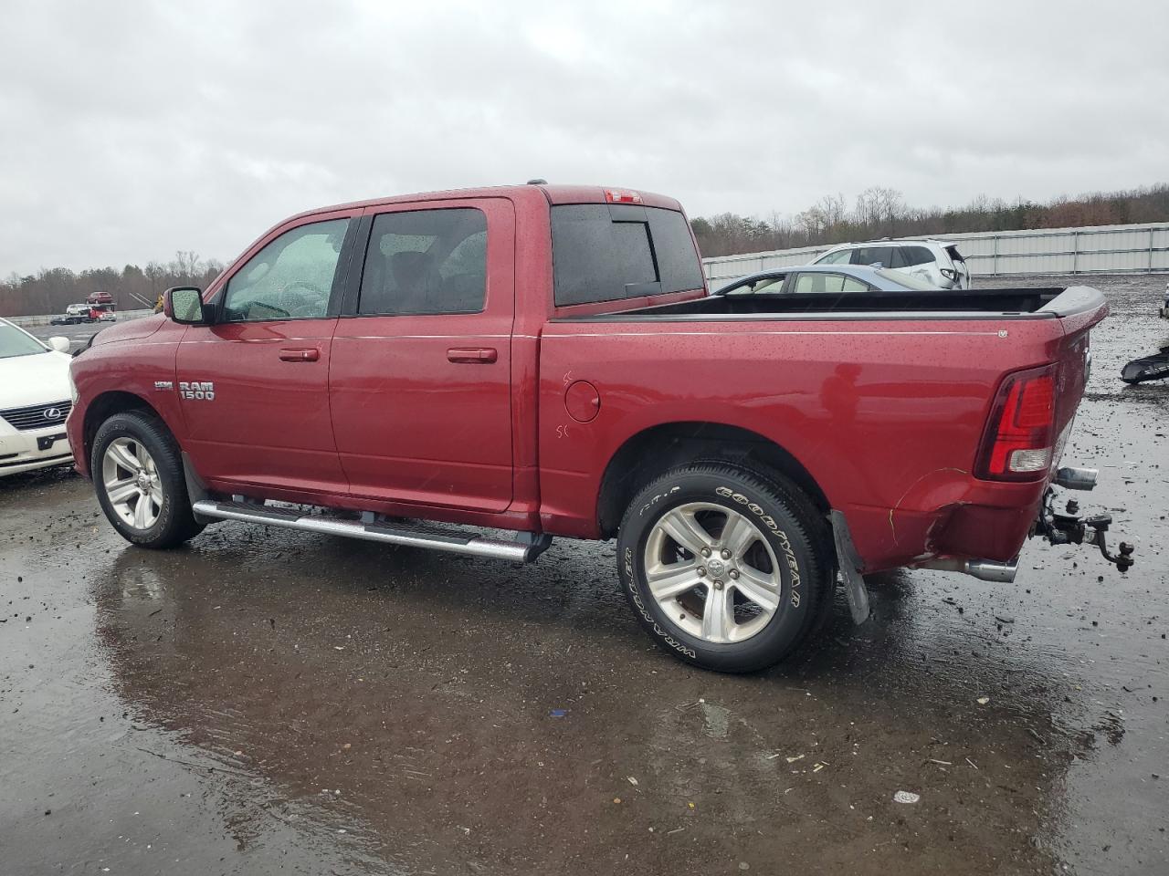 2015 RAM 1500 VIN 1C6RR7MTXFS528451 Copart auction photo, rear end / minor dent/scratches damage thumbnail 2