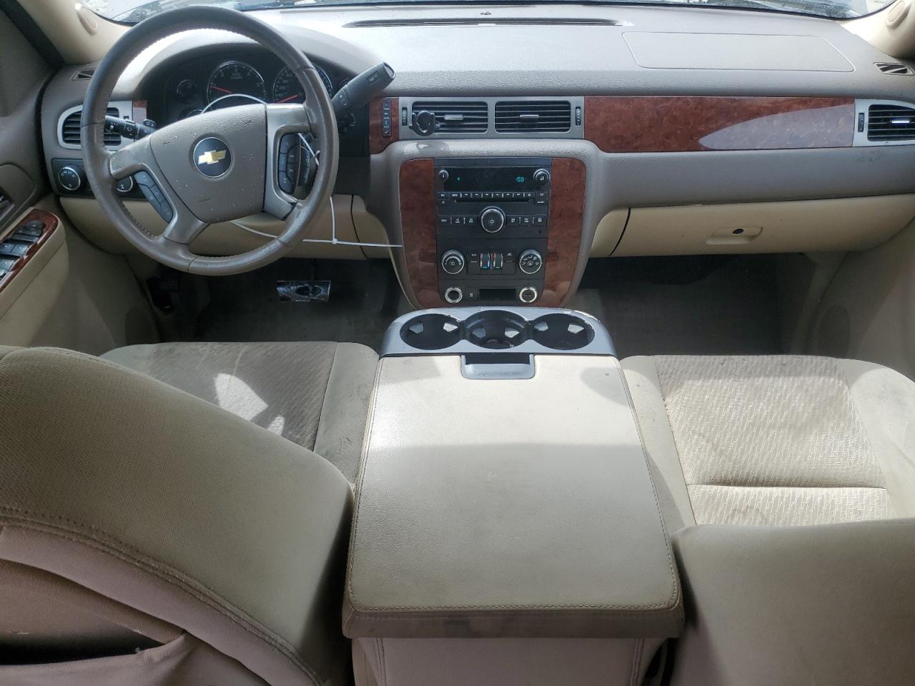 2011 Chevrolet Suburban VIN 1GNSKHE3XBR334532 Copart auction photo, front end damage thumbnail 8