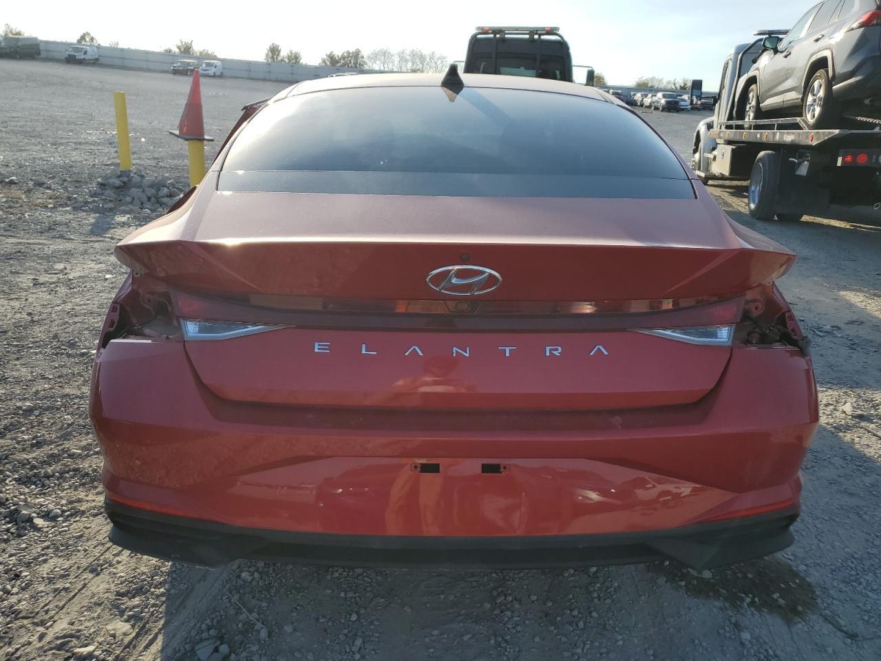 2022 Hyundai Elantra VIN 5NPLS4AG4NH061212 Copart auction photo, all over damage thumbnail 6