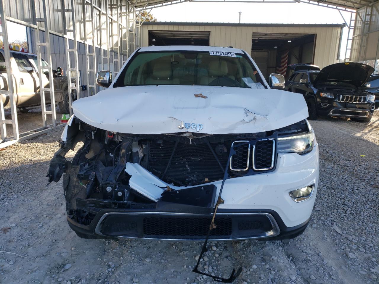 2021 Jeep Grand Cherokee VIN 1C4RJFBG3MC532560 Copart auction photo, front end / minor dent/scratches damage thumbnail 5