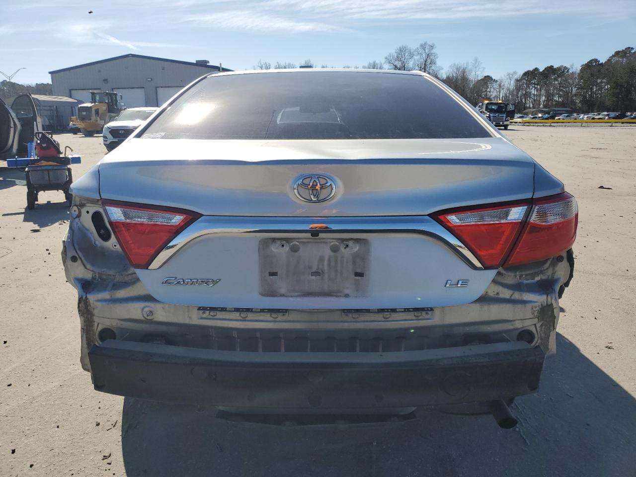 2015 Toyota Camry VIN 4T4BF1FK7FR455968 Copart auction photo, rear end / side damage thumbnail 6