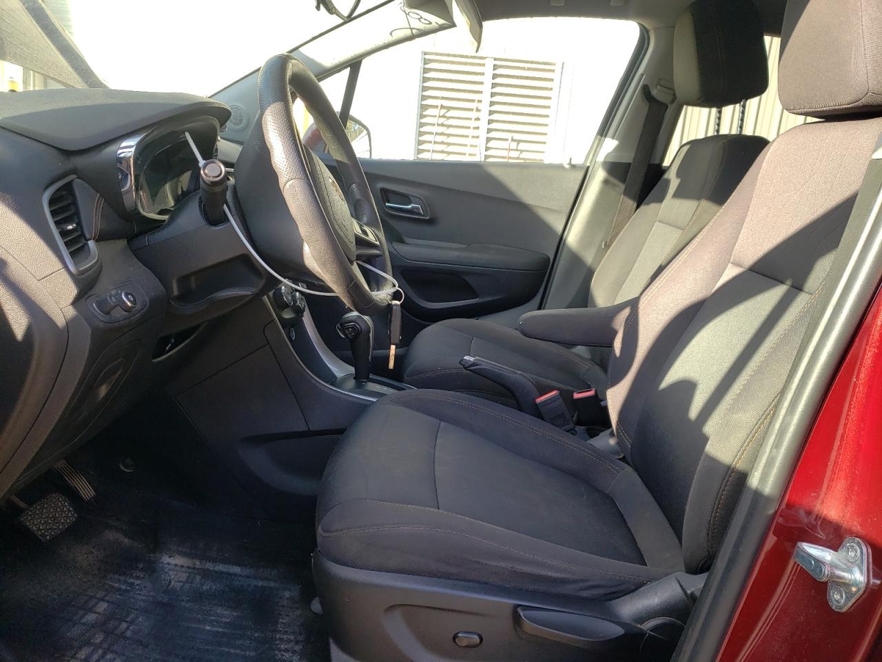 2017 Chevrolet Trax VIN 3GNCJLSB8HL143763 Copart auction photo, front end / minor dent/scratches damage thumbnail 7