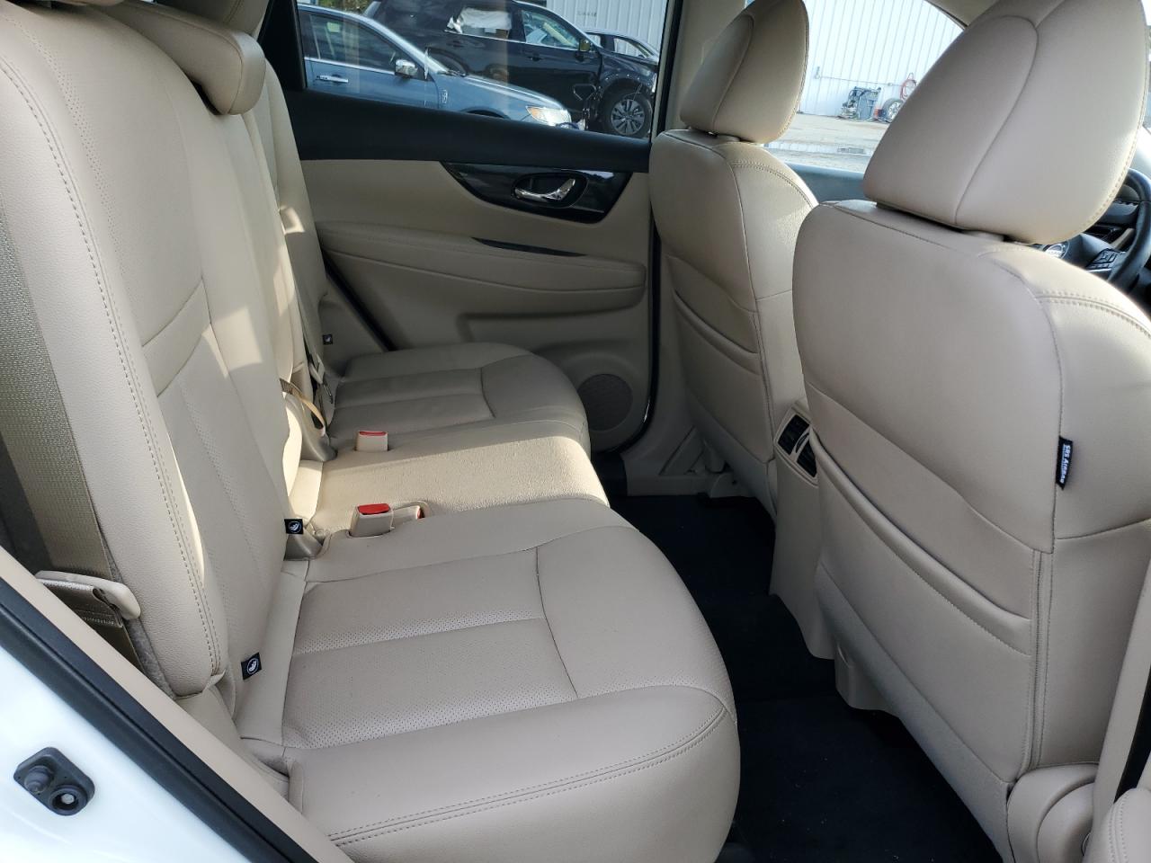 2018 Nissan Rogue VIN 5N1AT2MV3JC849905 Copart auction photo, side / minor dent/scratches damage thumbnail 11