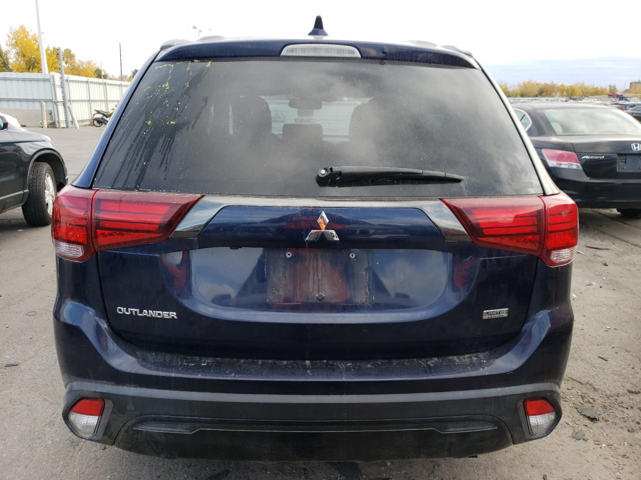 2020 Mitsubishi Outlander VIN JA4AZ3A35LZ043117 Copart auction photo, front end / side damage thumbnail 6
