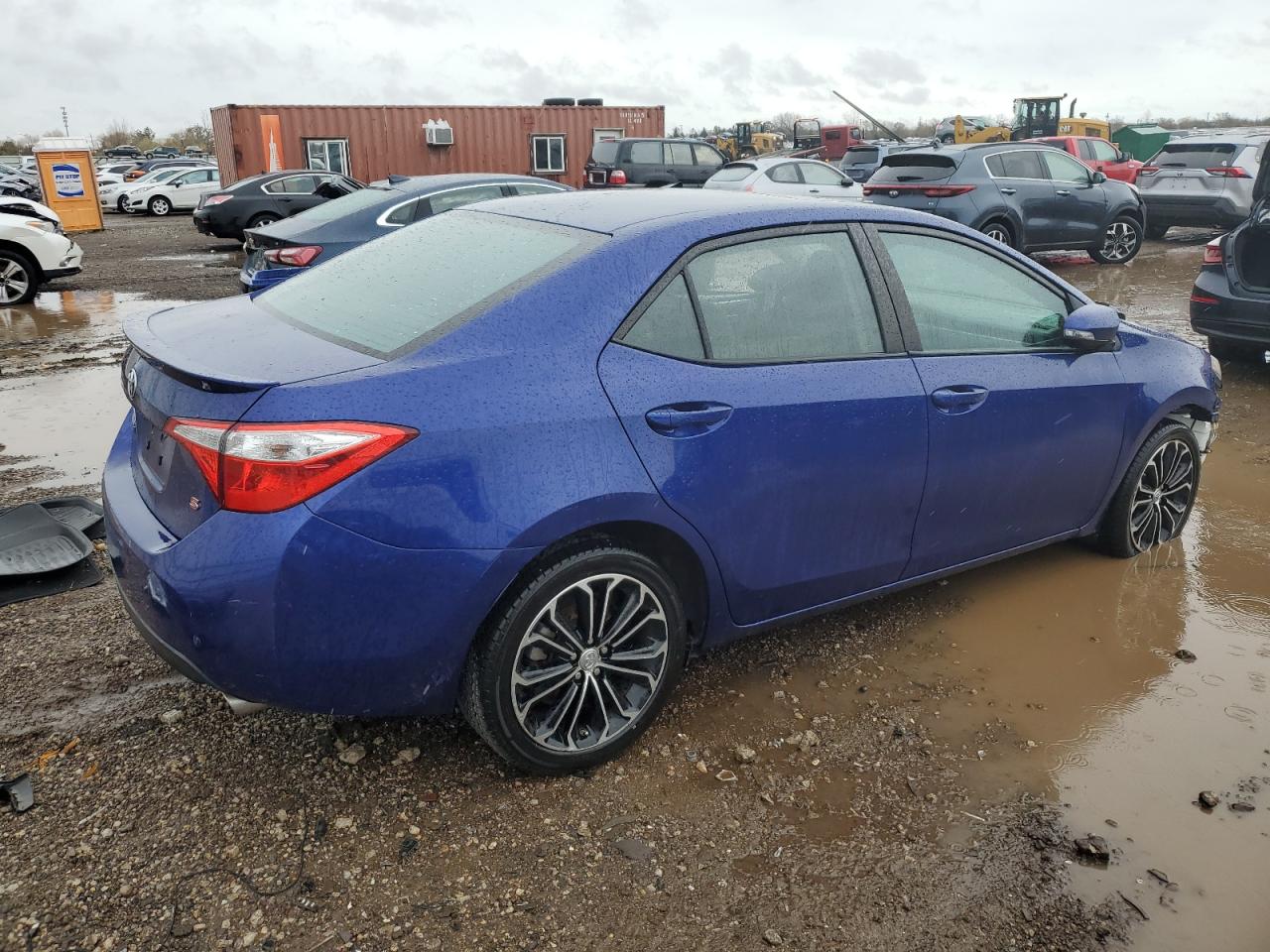 2016 Toyota Corolla VIN 2T1BURHE2GC503577 Copart auction photo, side / front end damage thumbnail 3