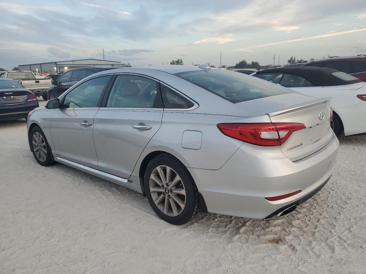 2017 Hyundai Sonata VIN 5NPE34AF6HH582708 Copart auction photo, water/flood damage thumbnail 2