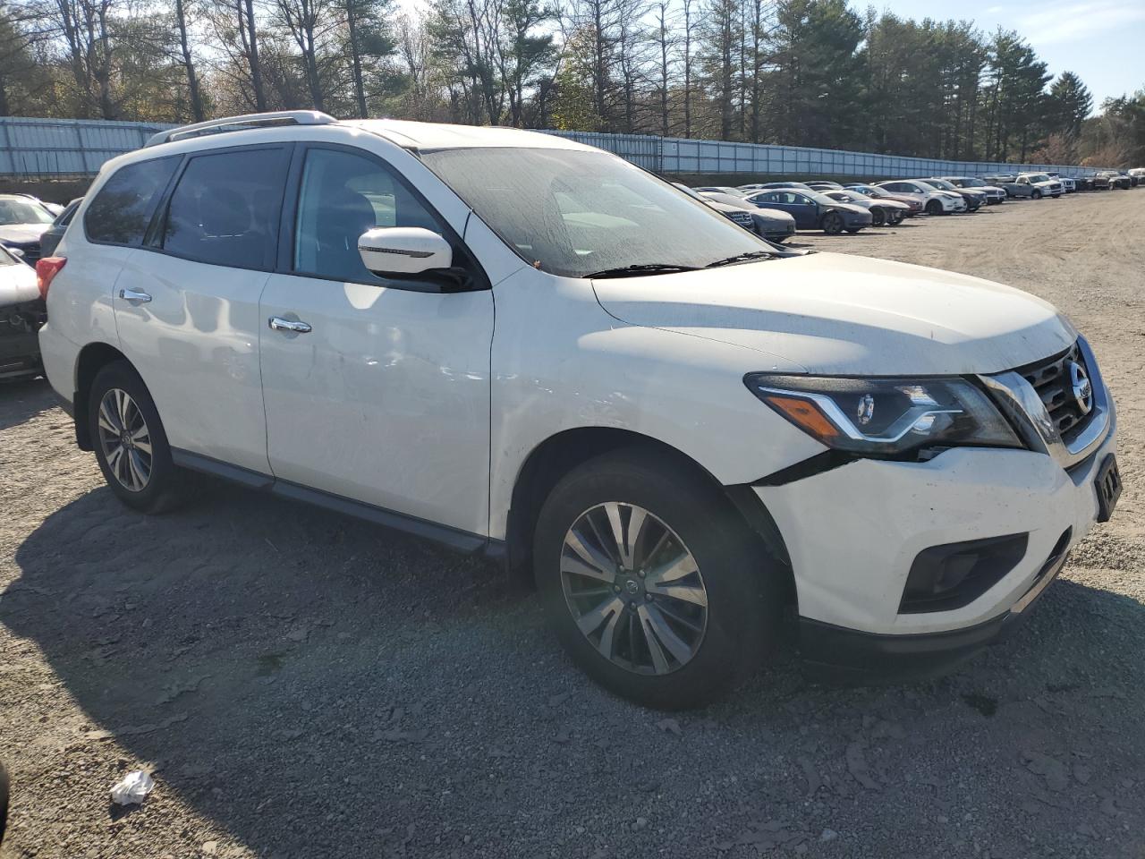 2017 Nissan Pathfinder VIN 5N1DR2MMXHC618707 Copart auction photo, front end / mechanical damage thumbnail 4