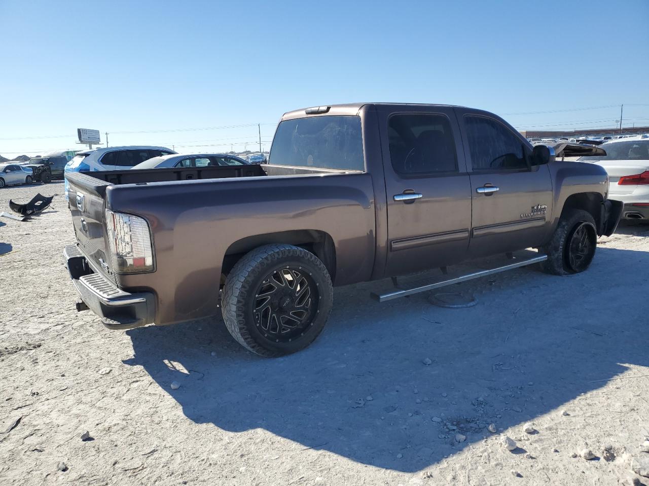 2007 Chevrolet Silverado VIN 2GCEC13J471654876 Copart auction photo, all over / undercarriage damage thumbnail 3