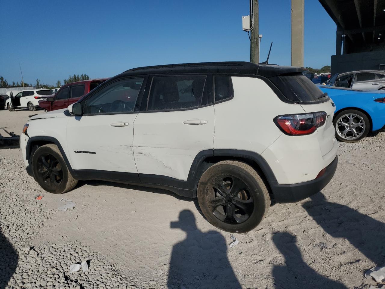 2020 Jeep Compass VIN 3C4NJCBB4LT169996 Copart auction photo, front end / minor dent/scratches damage thumbnail 2