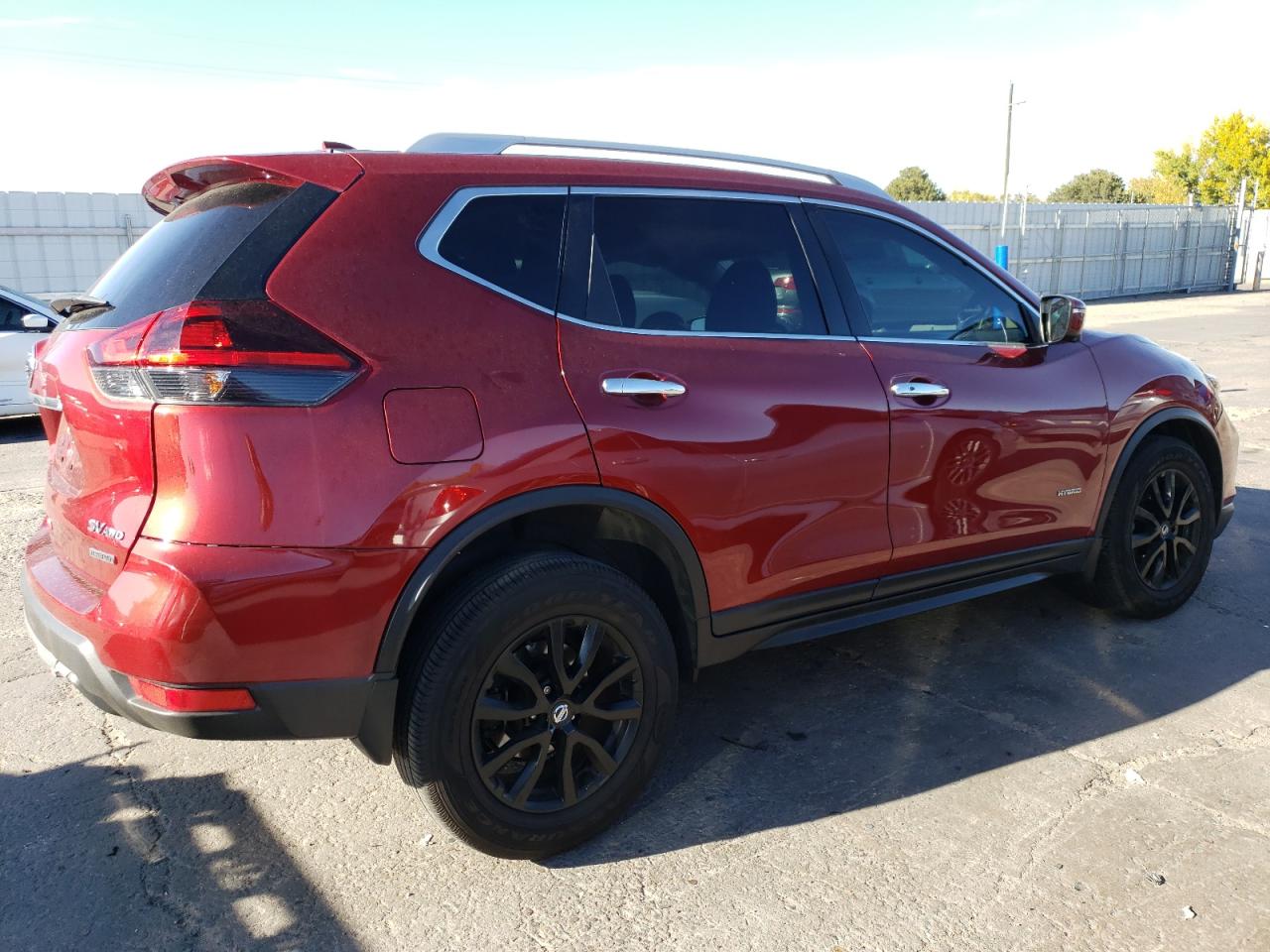 2018 Nissan Rogue VIN 5N1ET2MV6JC850709 Copart auction photo, front end / side damage thumbnail 3