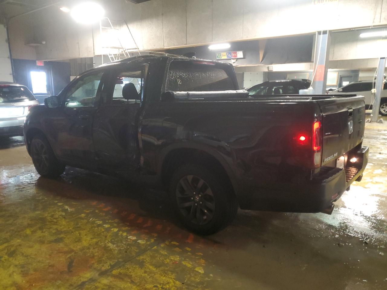 2022 Honda Ridgeline VIN 5FPYK3F1XNB010405 Copart auction photo, rear end / side damage thumbnail 2