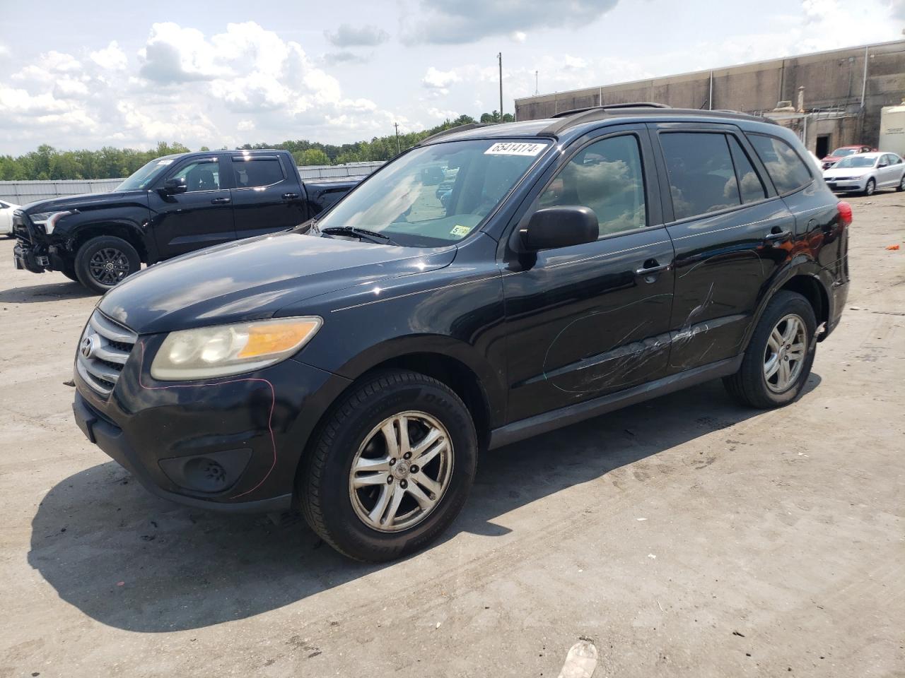 2012 Hyundai Santa Fe VIN 5XYZGDAB7CG110391
