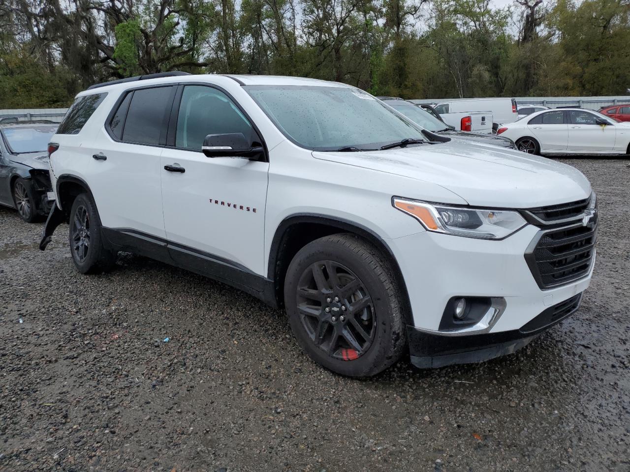 2020 Chevrolet Traverse VIN 1GNERKKW1LJ295124 Copart auction photo, side / rear end damage thumbnail 4