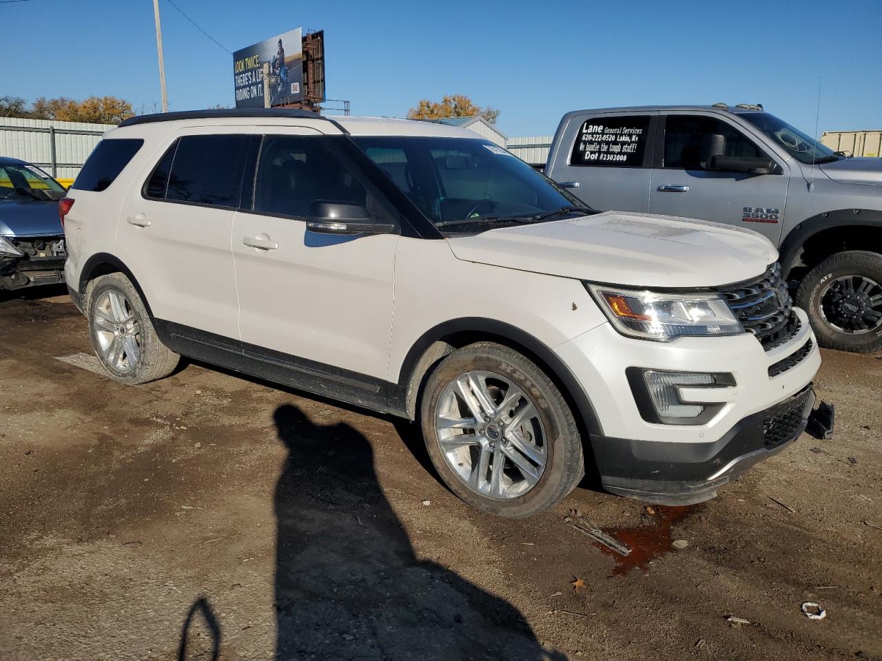 2017 Ford Explorer VIN 1FM5K7D84HGA11168 Copart auction photo, front end damage thumbnail 4