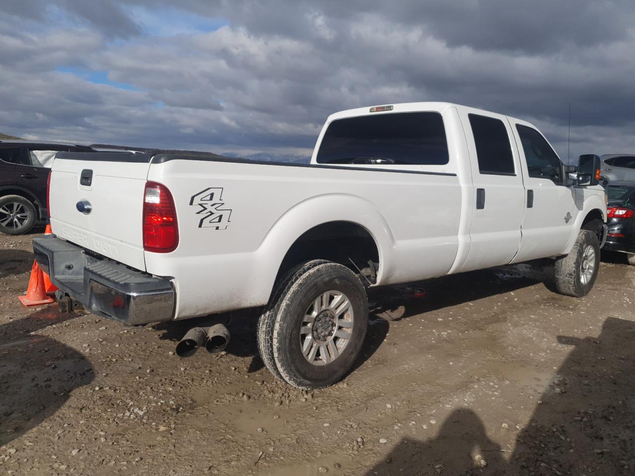 2015 Ford F250 VIN 1FT7W2BT8FEB04702 Copart auction photo, burn - interior damage thumbnail 3