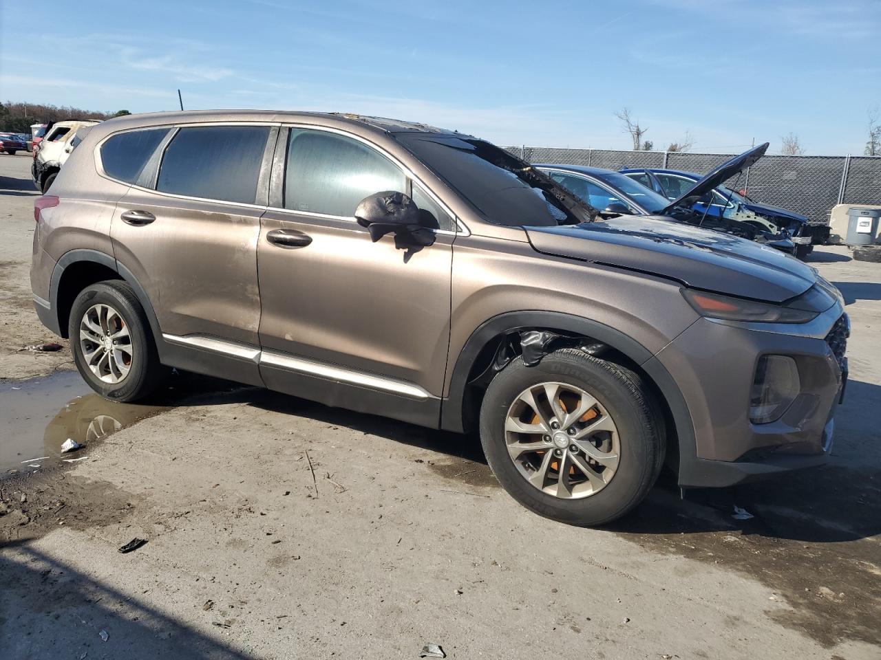 2020 Hyundai Santa Fe VIN 5NMS2CAD3LH162473 Copart auction photo, burn - engine / burn - interior damage thumbnail 4