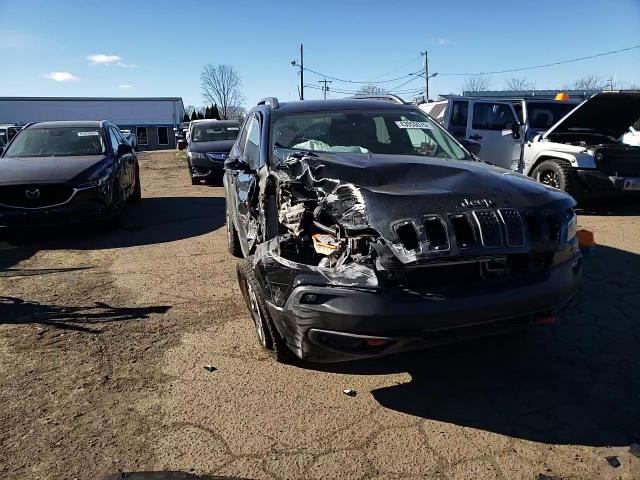 2019 Jeep Cherokee VIN 1C4PJMBX1KD298504 Copart auction photo, side / front end damage thumbnail 11