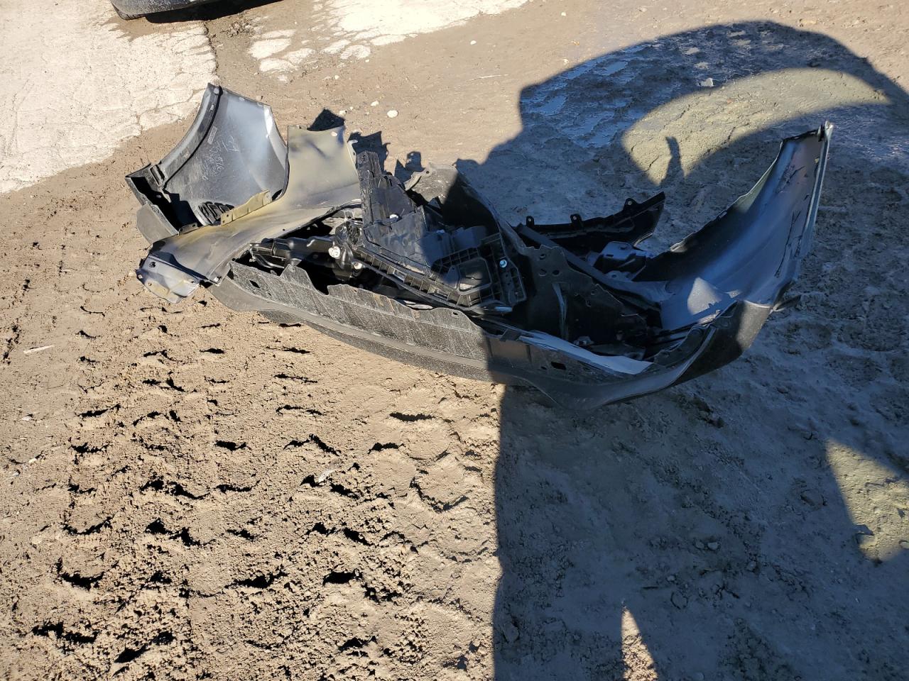 2022 Honda HR-V VIN 3CZRU6H35NM763322 Copart auction photo, front end / minor dent/scratches damage thumbnail 15