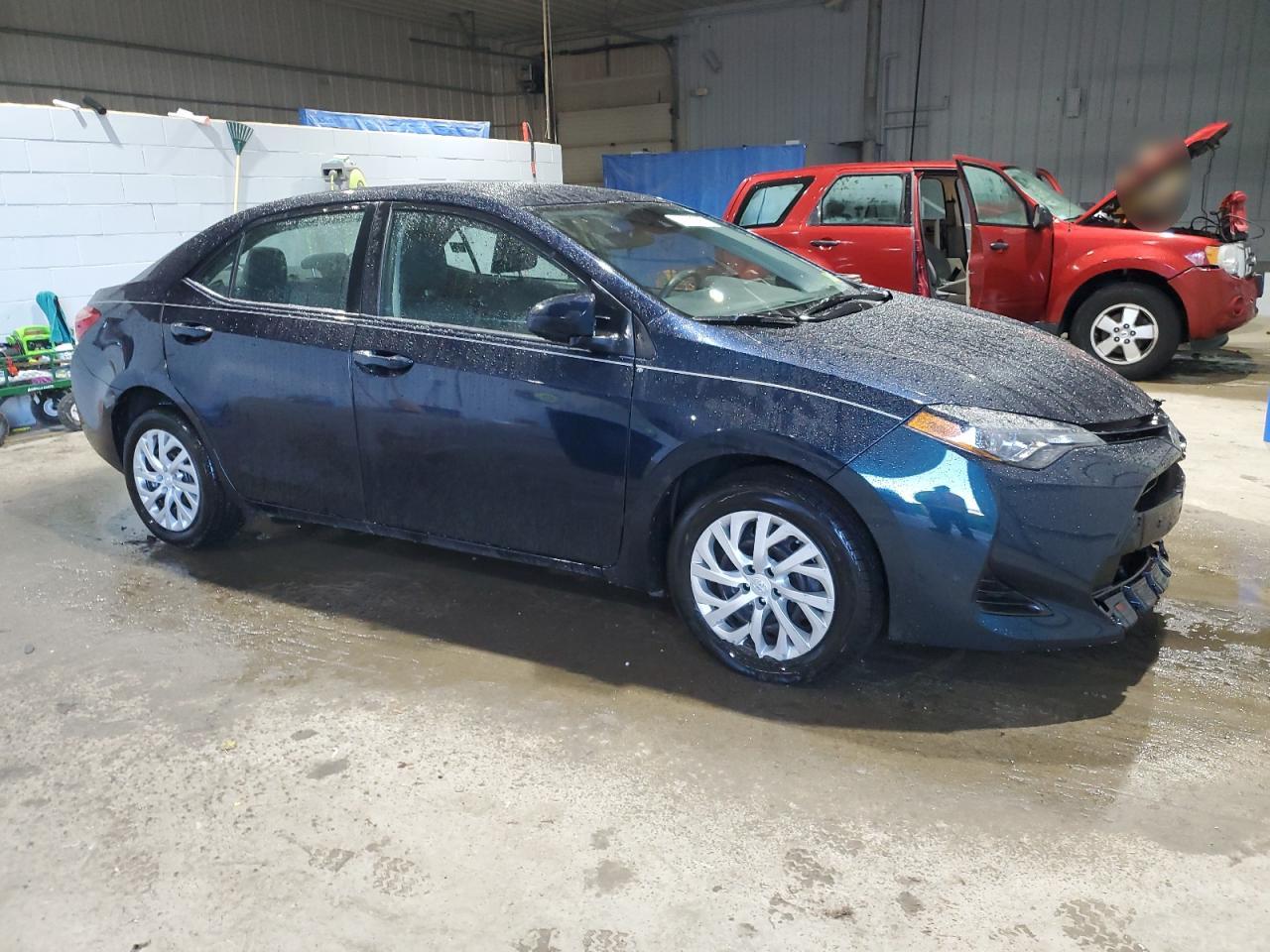2019 Toyota Corolla VIN 5YFBURHE7KP923263 Copart auction photo, front end / minor dent/scratches damage thumbnail 4