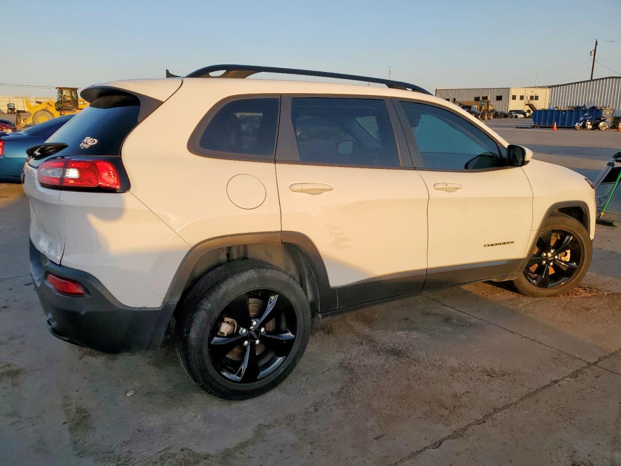 2016 Jeep Grand Cherokee VIN 1C4PJLCB0GW229943 Copart auction photo, front end damage thumbnail 3