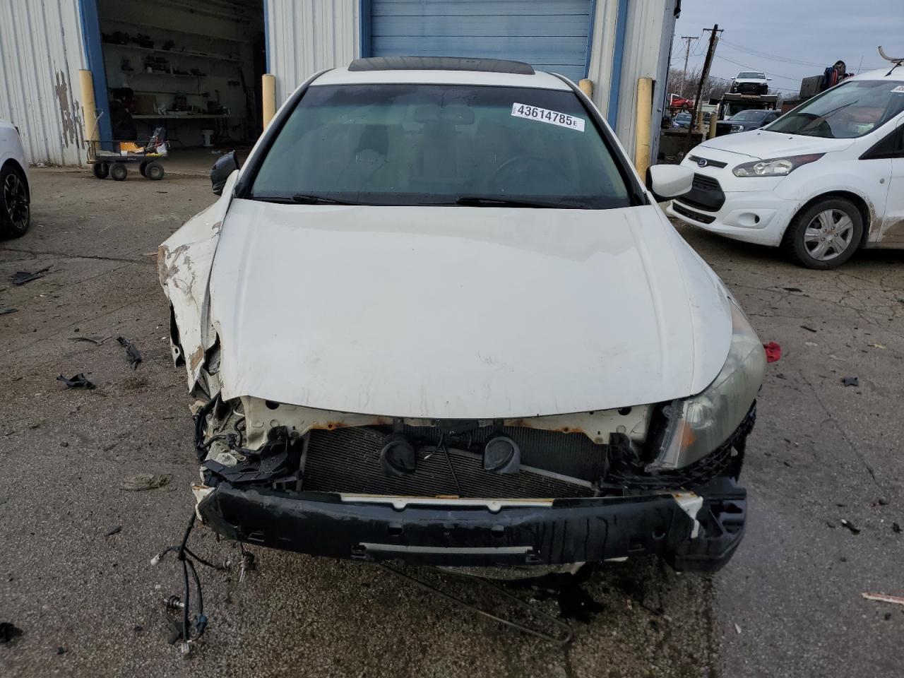 2011 Honda Accord VIN 1HGCP3F89BA005090 Copart auction photo, front end / side damage thumbnail 5