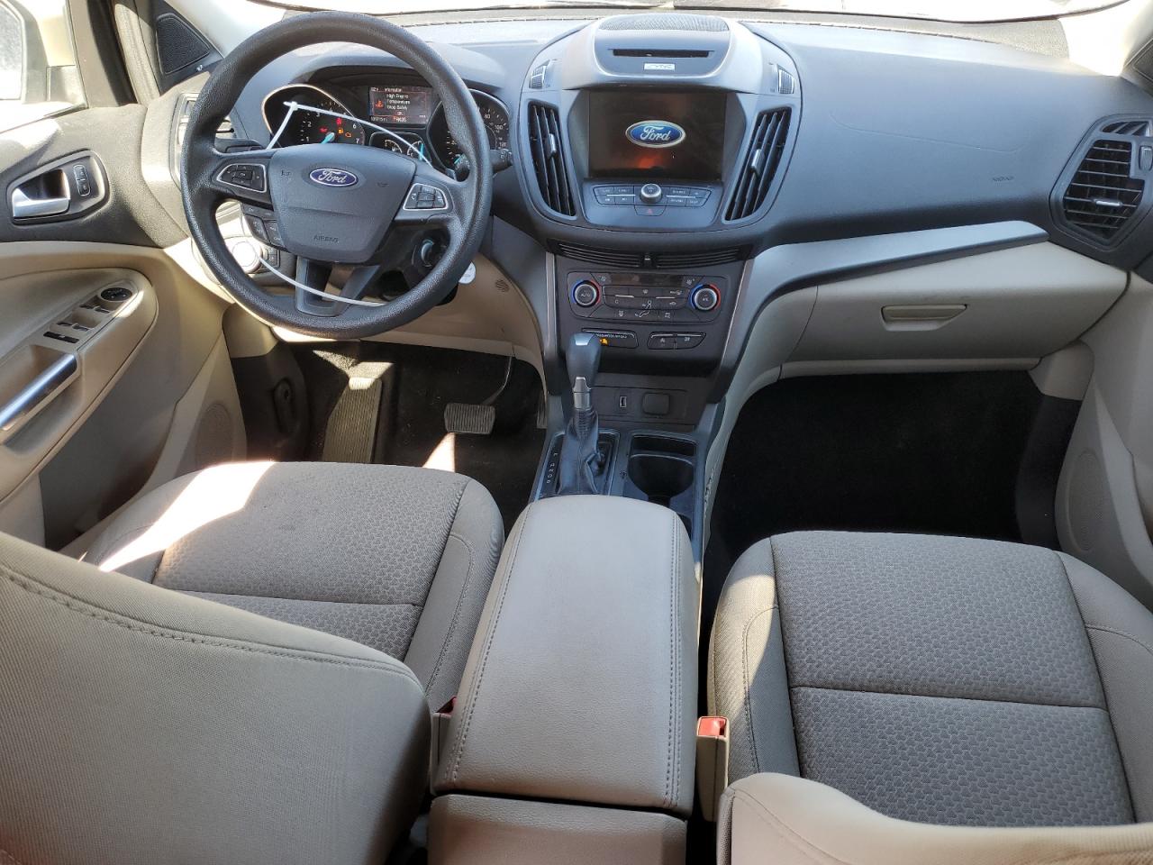 2017 Ford Escape VIN 1FMCU0GD9HUE91498 Copart auction photo, normal wear / minor dent/scratches damage thumbnail 8