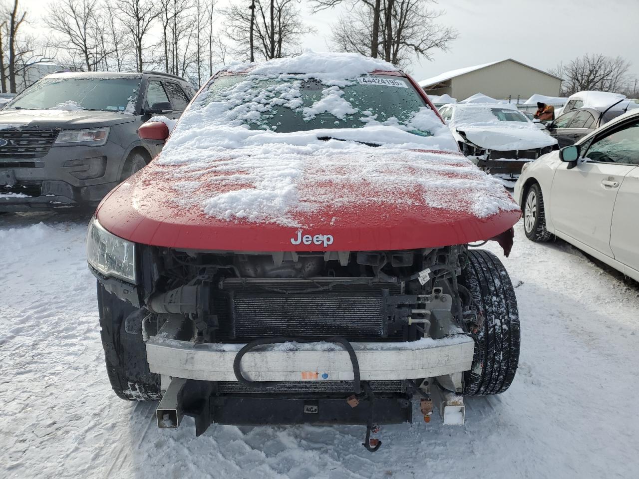 2017 Jeep Compass VIN 3C4NJDBB9HT636245 Copart auction photo, front end damage thumbnail 5