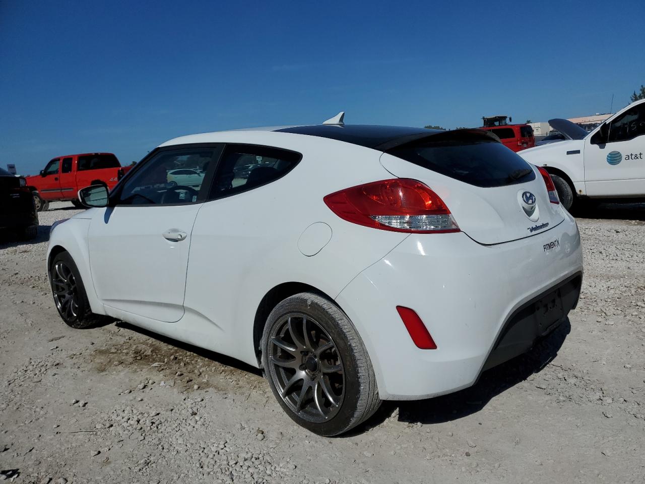 2017 Hyundai Veloster VIN KMHTC6ADXHU310648 Copart auction photo, front end / minor dent/scratches damage thumbnail 2