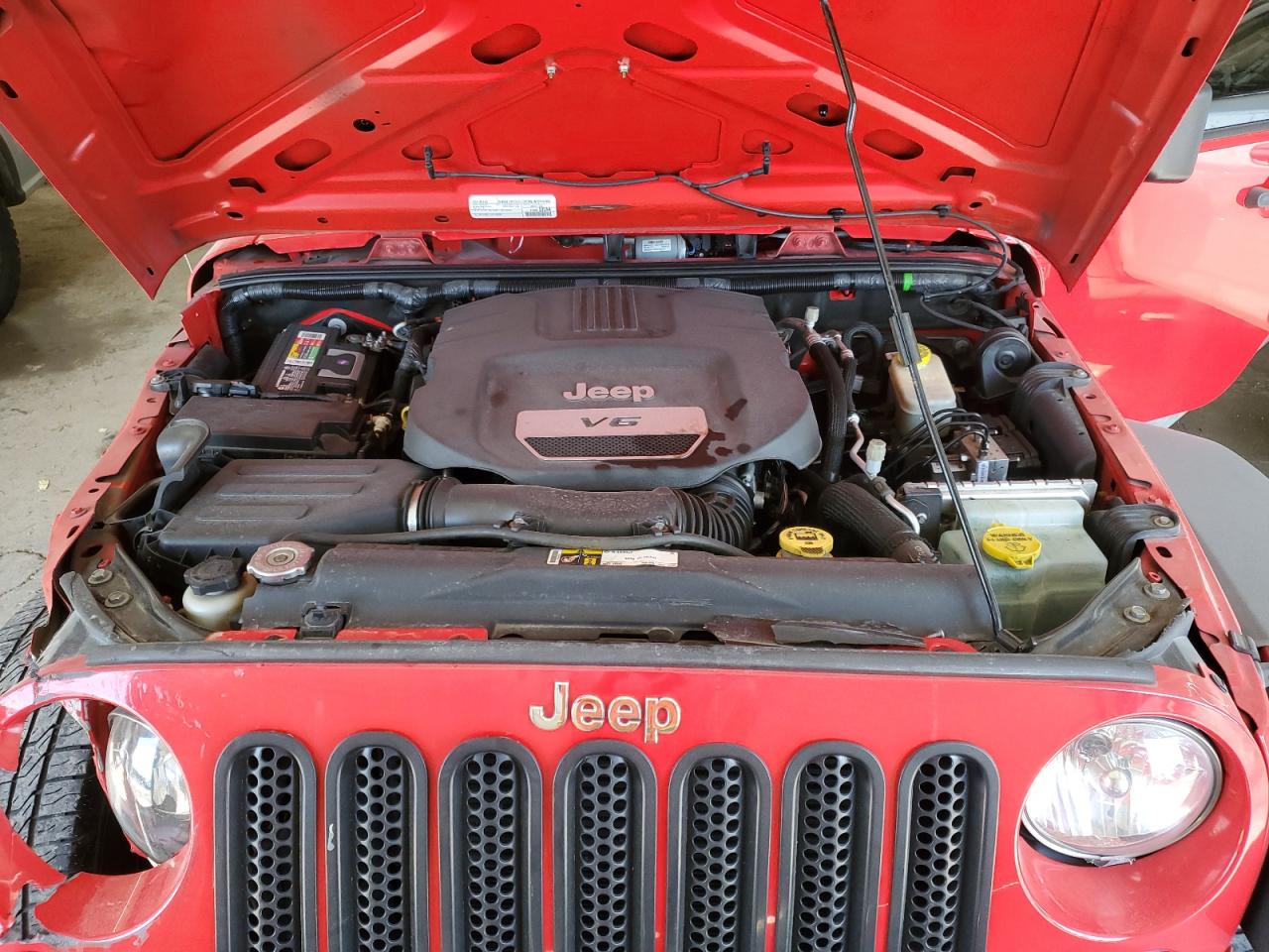 2016 Jeep Wrangler VIN 1C4HJWDGXGL108855 Copart auction photo, front end / side damage thumbnail 11