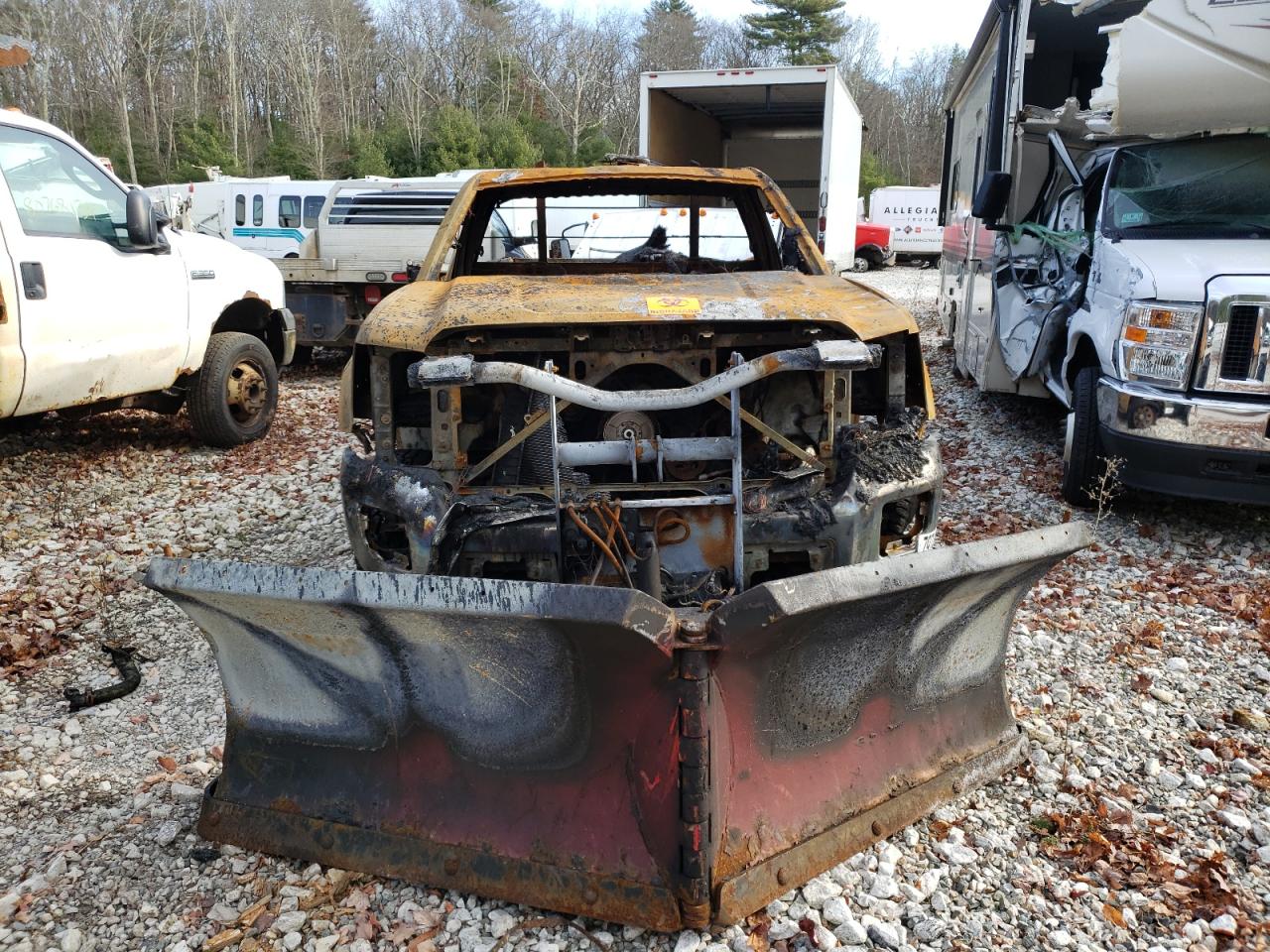 2016 GMC Sierra VIN 1GT02VEG9GZ112170 Copart auction photo, burn / burn - engine damage thumbnail 5