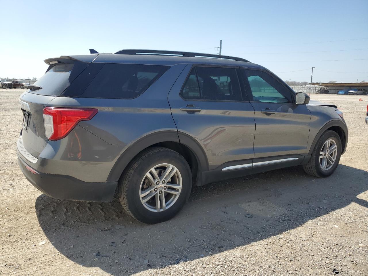 2023 Ford Explorer VIN 1FMSK7DH5PGA41068 Copart auction photo, front end / minor dent/scratches damage thumbnail 3