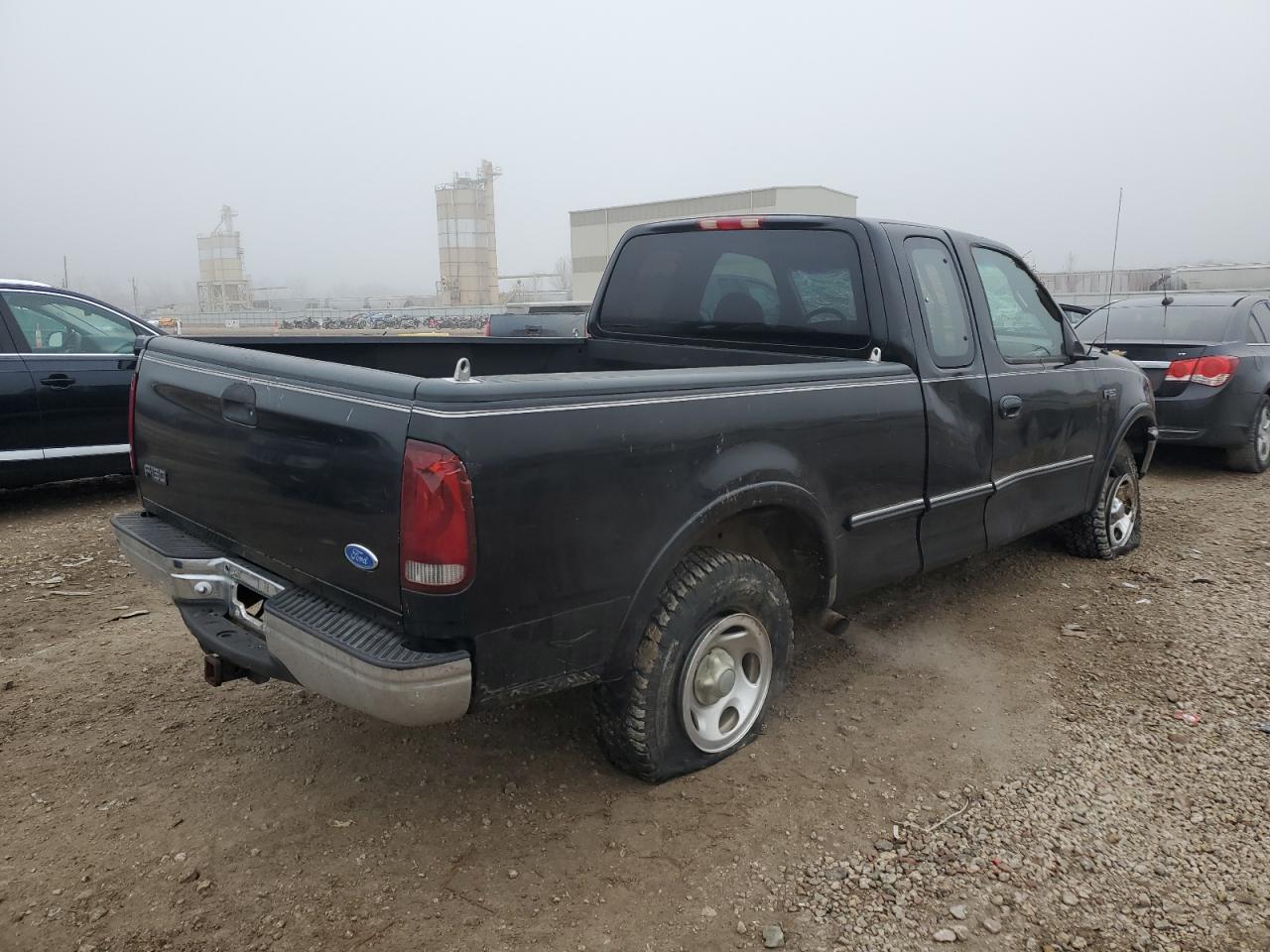 1997 Ford F-150 VIN 1FTDX1868VKA16258 Copart auction photo, all over damage thumbnail 3