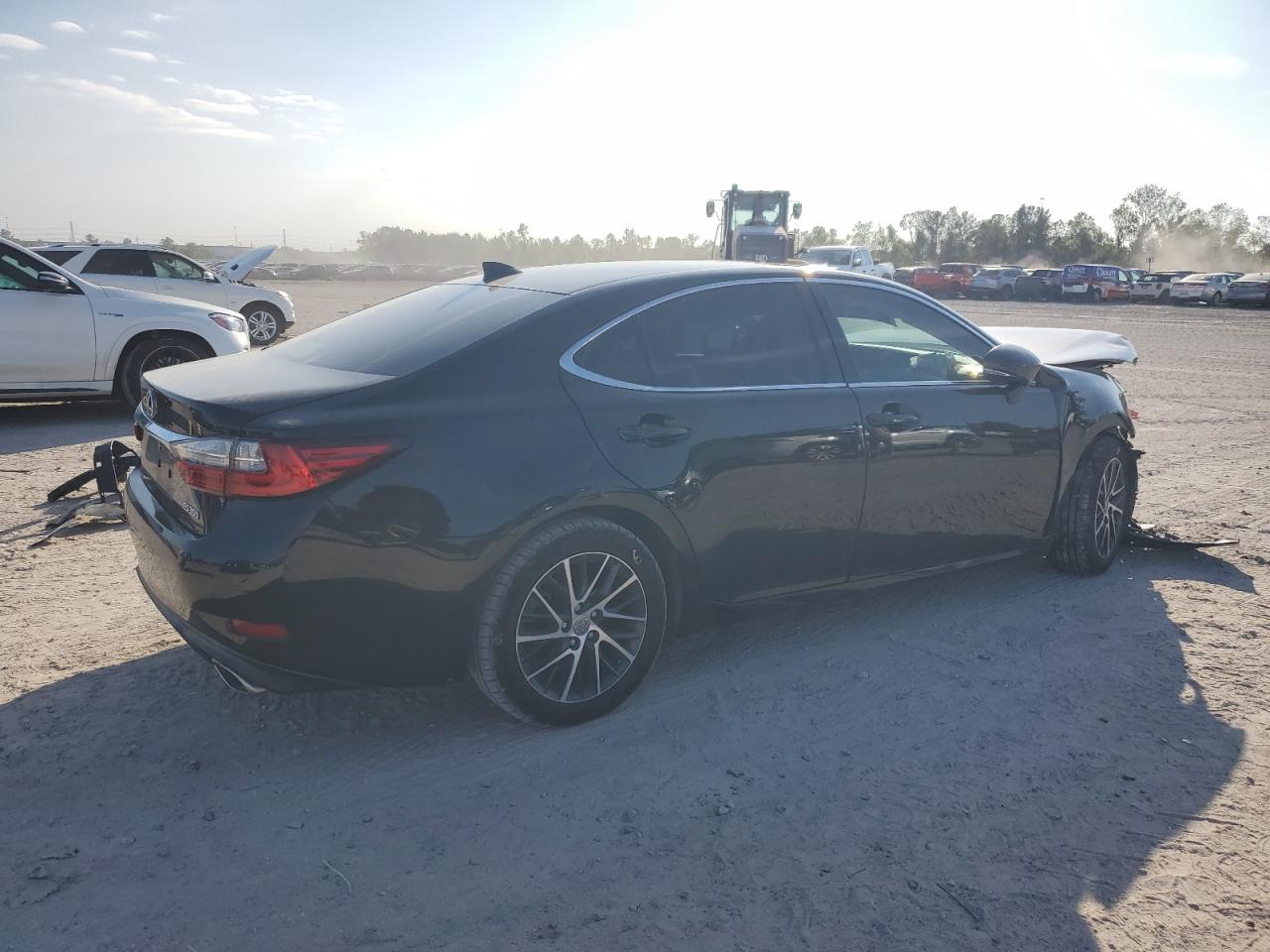 2017 Lexus ES VIN JTHBK1GGXH2253501 Copart auction photo, front end damage thumbnail 3